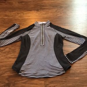 Lululemon women’s pullover size 6